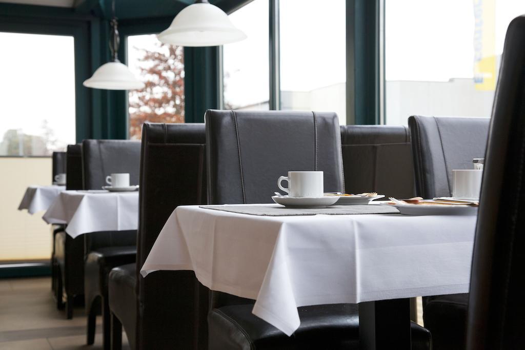 City-Hotel Friesoythe Extérieur photo